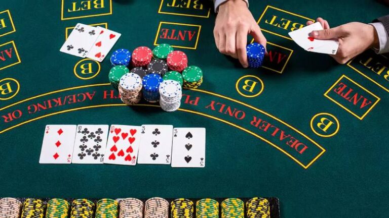Luật Poker Quốc Tế: Những Quy Tắc Quan Trọng Cần Biết 15 Luật Poker Quốc Tế: Những Quy Tắc Quan Trọng Cần Biết